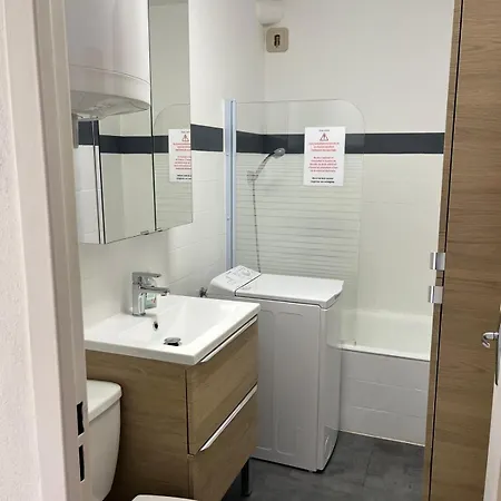 아파트 Elegant Au Calme 2mn Wifi Clim Terrasse Parking 식스포즈레스플라지스